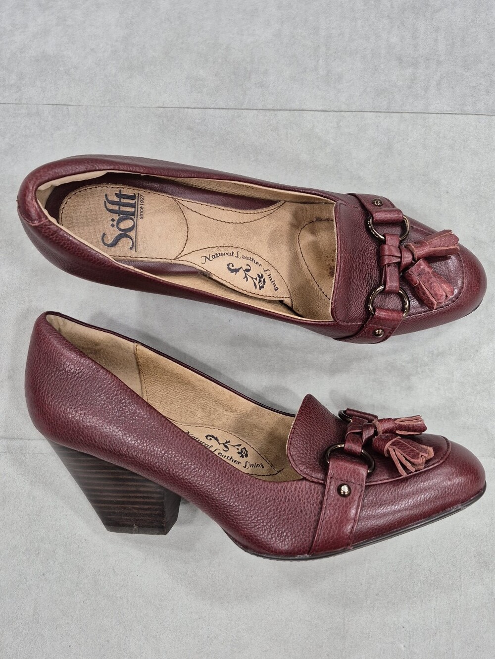 Sofft heeled loafers women's 7M burgundy leather tassels preppy